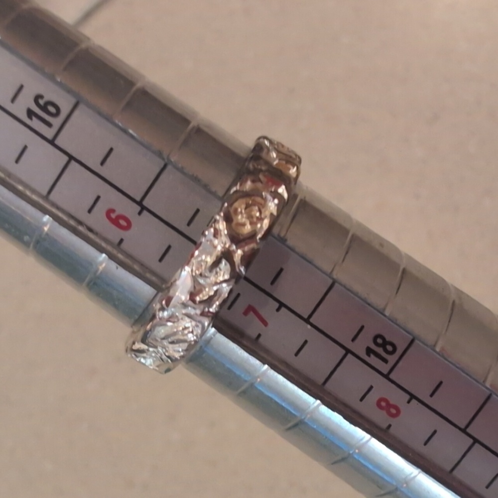 Elegant Silver Band Ring - Picture 2 of 5
